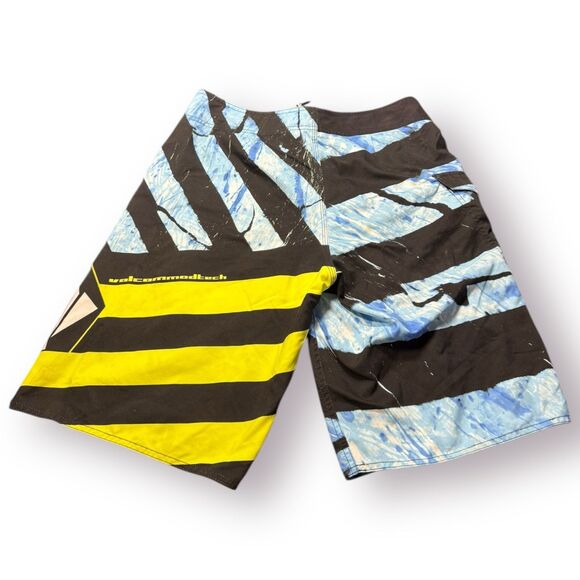 Volcom Black Blue Striped Board Shorts Size 32" Swim Trunks Retro Abstract Y2K - Picture 2 of 4